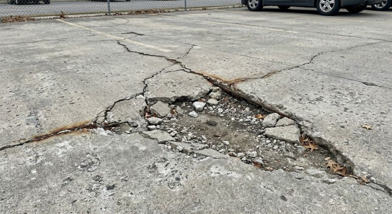 Increase Your Parking Lot Crack Repair Business with an AI Driven, Targeted Website